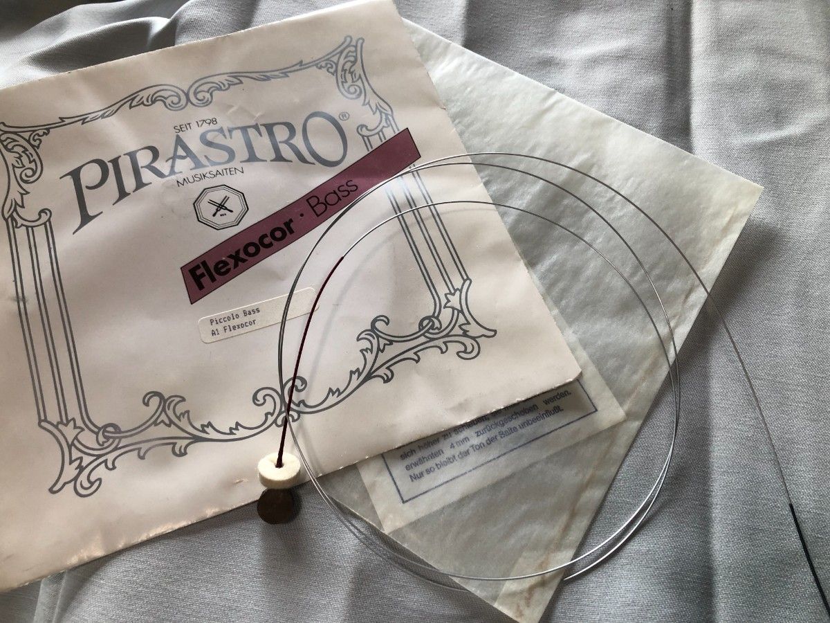 Pirastro 倍低音提琴弦 A1.D2 Flexocore 未使用品 共70根