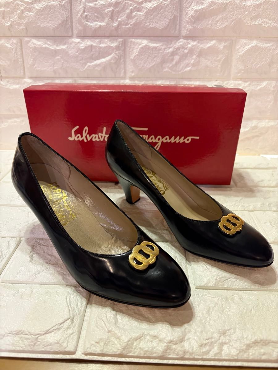 Salvatore Ferragamo 菲拉格慕 高跟鞋 黑色 金色配件 24cm